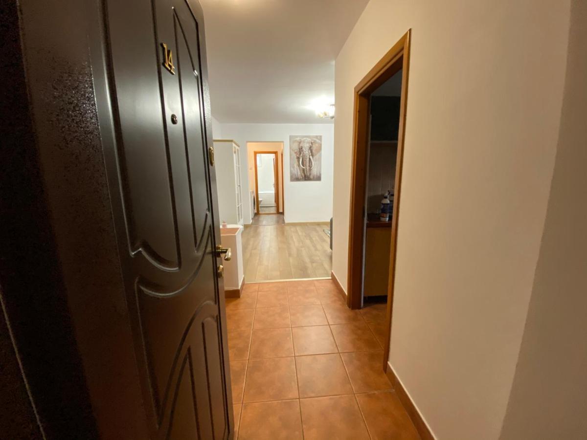 Hall Apartment