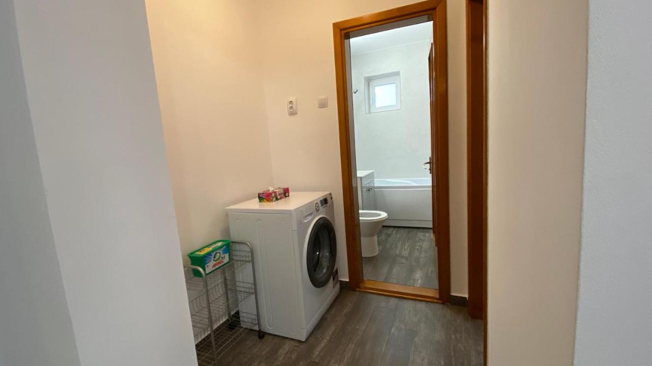 Hall Apartment