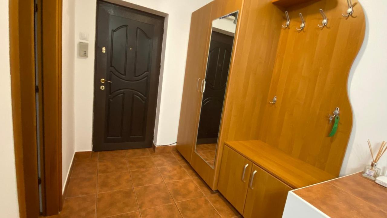 Hall Apartment